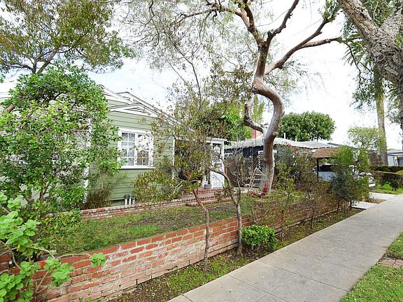 2nd image of 1837 Euclid St APT B