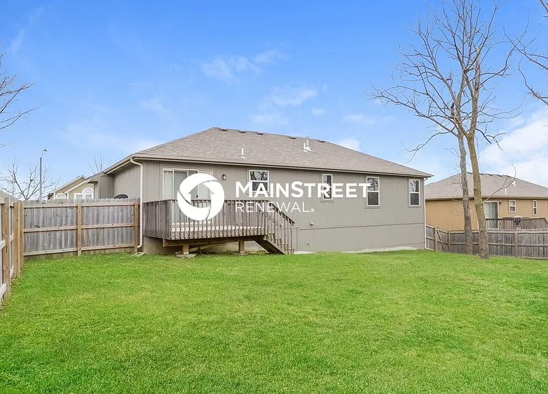805 Emerson Dr — Photo 15