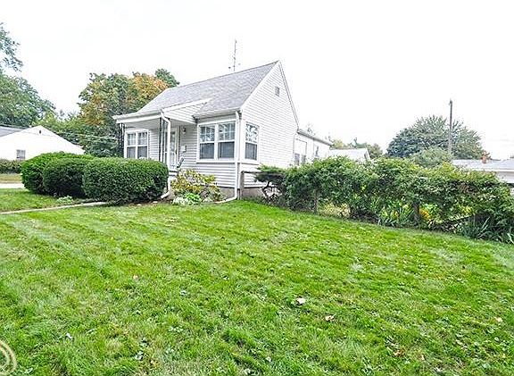 2nd image of 4401 Cornell St
