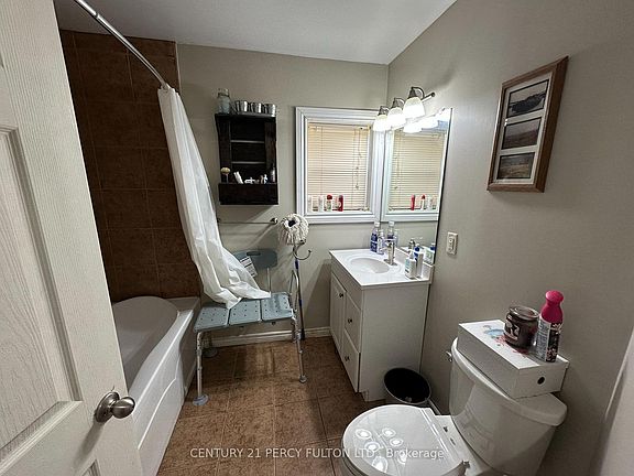 3rd image of 19 Pelham St