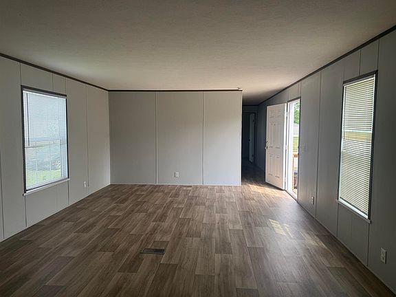2nd image of 2120 Spring St Lot 135