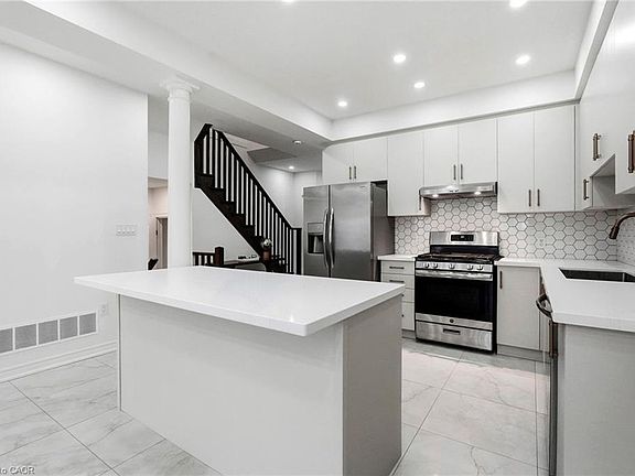 4th image of 87 Rockledge Dr