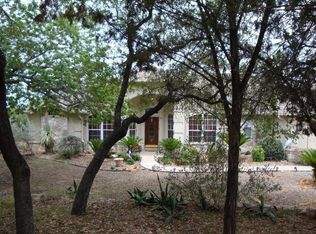 233 Forest Ridge Dr, Lakehills, TX 78063