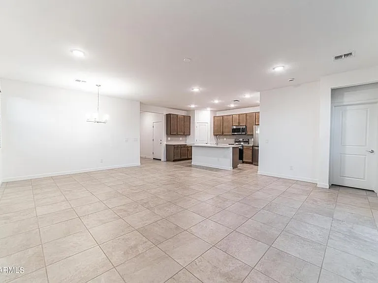 15085 W Desert Bloom St — Photo 3