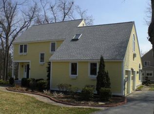 3 Laurelwood Dr, Worcester, MA 01605