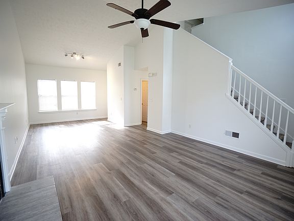 3rd image of 1411 Glynview Cir