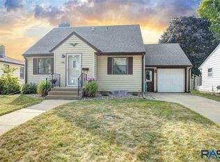 305 N Chicago Ave, Sioux Falls, SD 57103