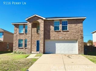 9116 Penny Ln, Fort Worth, TX 76123
