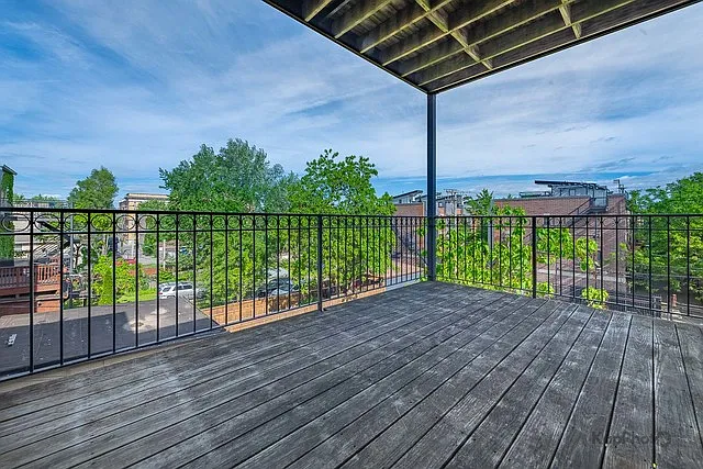 2226 W Monroe St #3 — Photo 9