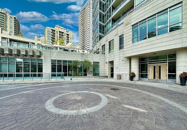 18 Holmes Ave #415 — Photo 1