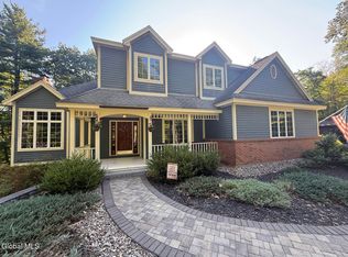 12 Pond Hollow Rd, Averill Park, NY 12018