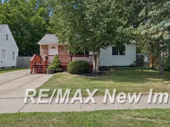 911 Thurman St, Saginaw, MI 48602