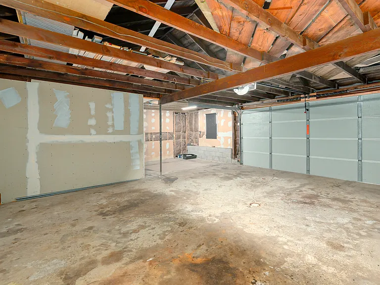 6000 N Lenox Ave — Photo 37
