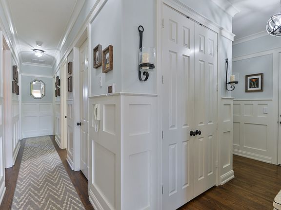 5th image of 9509 Delphinium St Unit 201