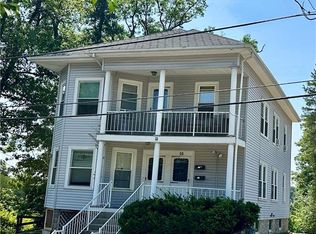 8 Cold Spring Pl, Woonsocket, RI 02895