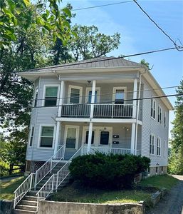8 Cold Spring Pl, Woonsocket, RI, 02895