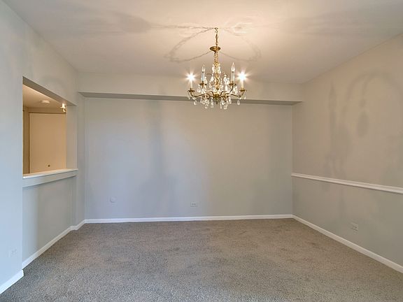 5th image of 445 N Park Blvd APT 3A