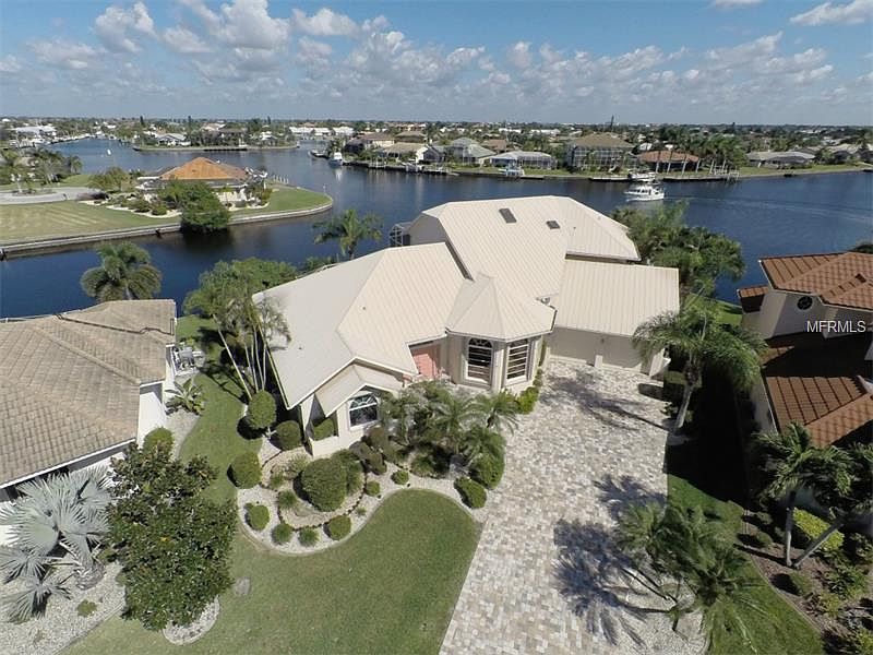 1st image of 2804 Don Quixote Dr