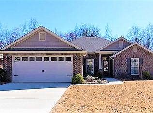 365 Summit Lakes Dr, Athens, AL 35613
