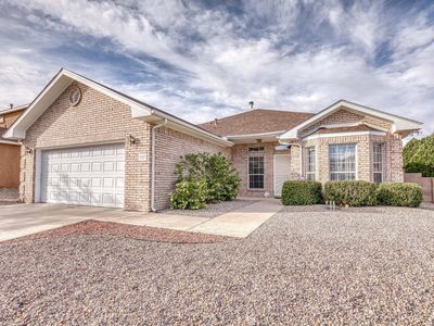 7027 Sendero Rd NW, Albuquerque, NM, 87114