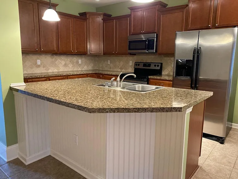 658 Cielo Vista Rd — Photo 2