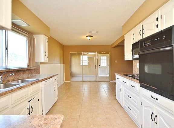 4th image of 307 Sunrise Dr