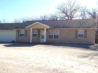 51 Freedom Ln, Eldon, MO 65026