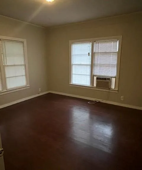 1401 Ash St — Photo 9