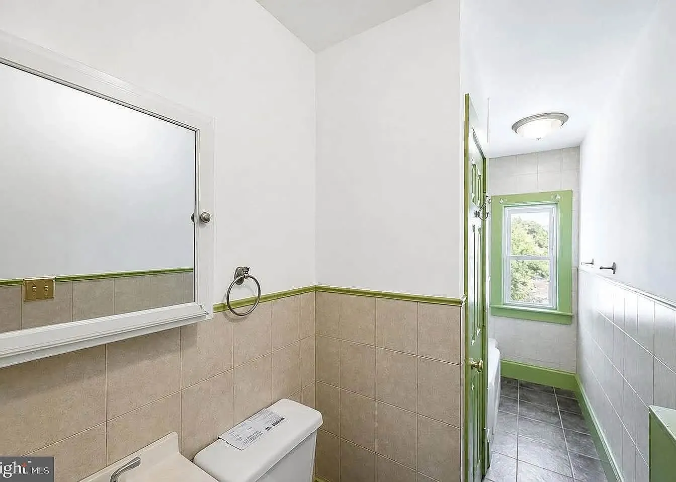 2 bed, 1000 sqft, $1,613 — Photo 4