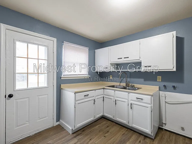 1432 E Pitman Ave — Photo 6