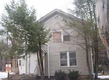 2nd image of 16 Bedford Ave