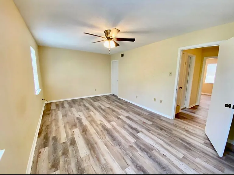 5666 Hinton Pl — Photo 8