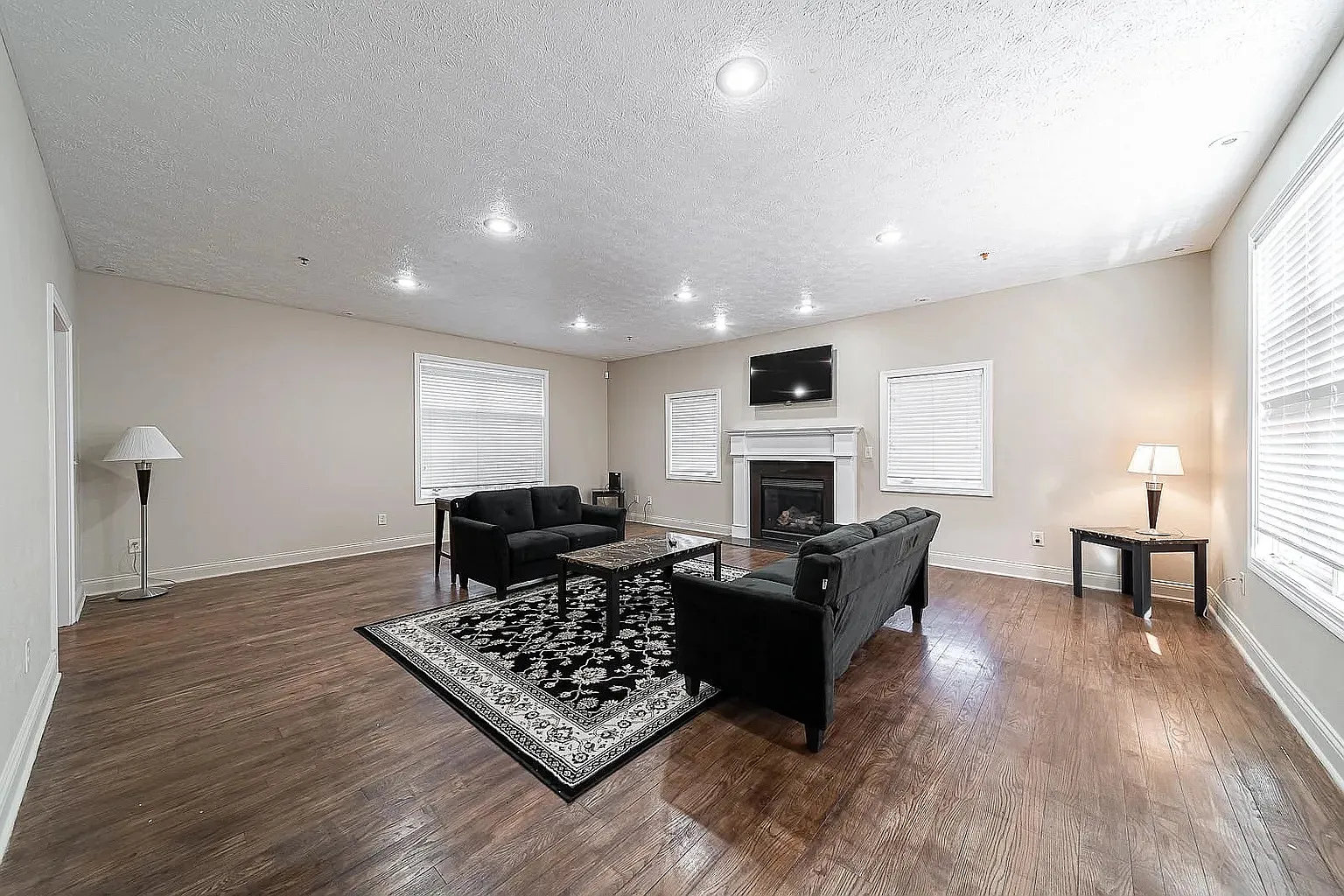 627 N Saint Peter St — Photo 2