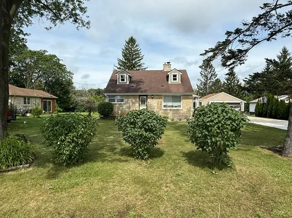 S80W19060 Janesville Rd, Muskego, WI 53150