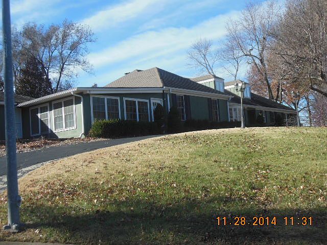 1st image of 9500 Belleview Ave