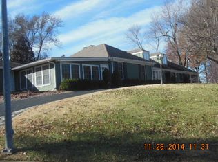 9500 Belleview Ave, Kansas City, MO 64114