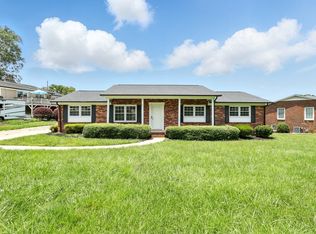 1735 Hollandale Dr, Gastonia, NC 28054