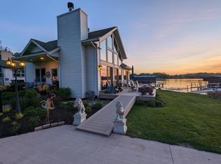 4133 Dutch Mill Ln, Delavan, WI 53115