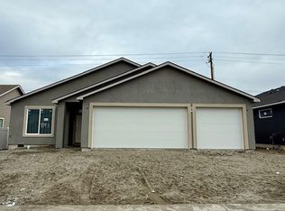 893 E Autumn Ave, Hermiston, OR 97838