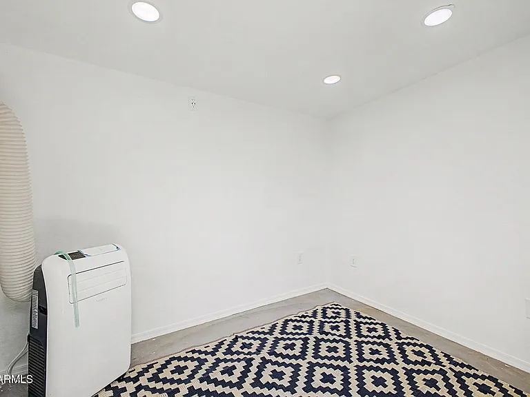 139 E Heather Ave — Photo 26