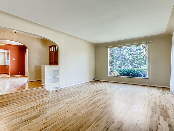 3rd image of 5203 E 1st Ave