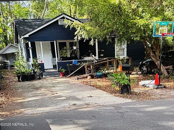 2nd image of 3223 HUNT Street