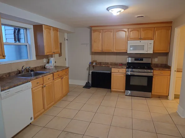 931 N Broadway St APT 2, Joliet, IL 60435