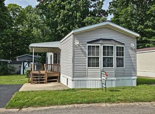 160 Tulip Ln, Mentor, OH 44060