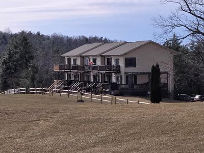 672 Evergreen Trl, Fancy Gap, VA, 24328
