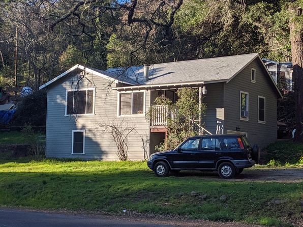 320 College Ave