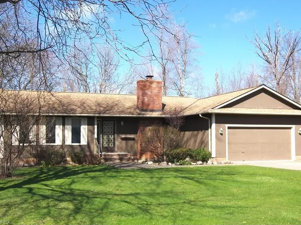 5290 Parkside Trl, Solon, OH 44139