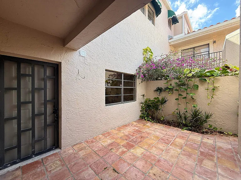 6654 Villa Sonrisa Dr #412 — Photo 18