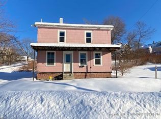 73 Maple St, Madison, ME 04950