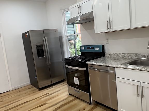 5th image of 5649 Woodmont St #1